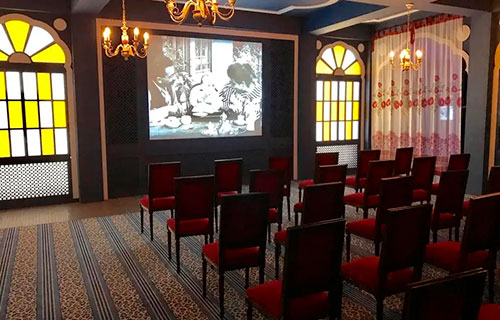 Splitscreen-review Image de l'exposition Lumière le cinéma inventé au Musée des Confluences à Lyon