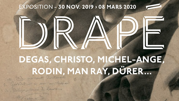 Splitscreen-review Affiche de l'exposition Drapé au Musée des Beaux-arts de Lyon