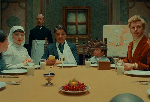Splitscreen-review Image de The Phoenician Scheme de Wes Anderson