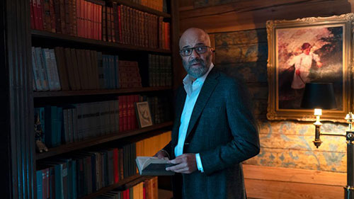 Splitscreen-review Image du film d'Olivier Assayas intitulé Le mage du Kremlin