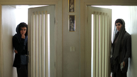 Splitscreen-review Image de Woman and Child de Saeed Roustaee